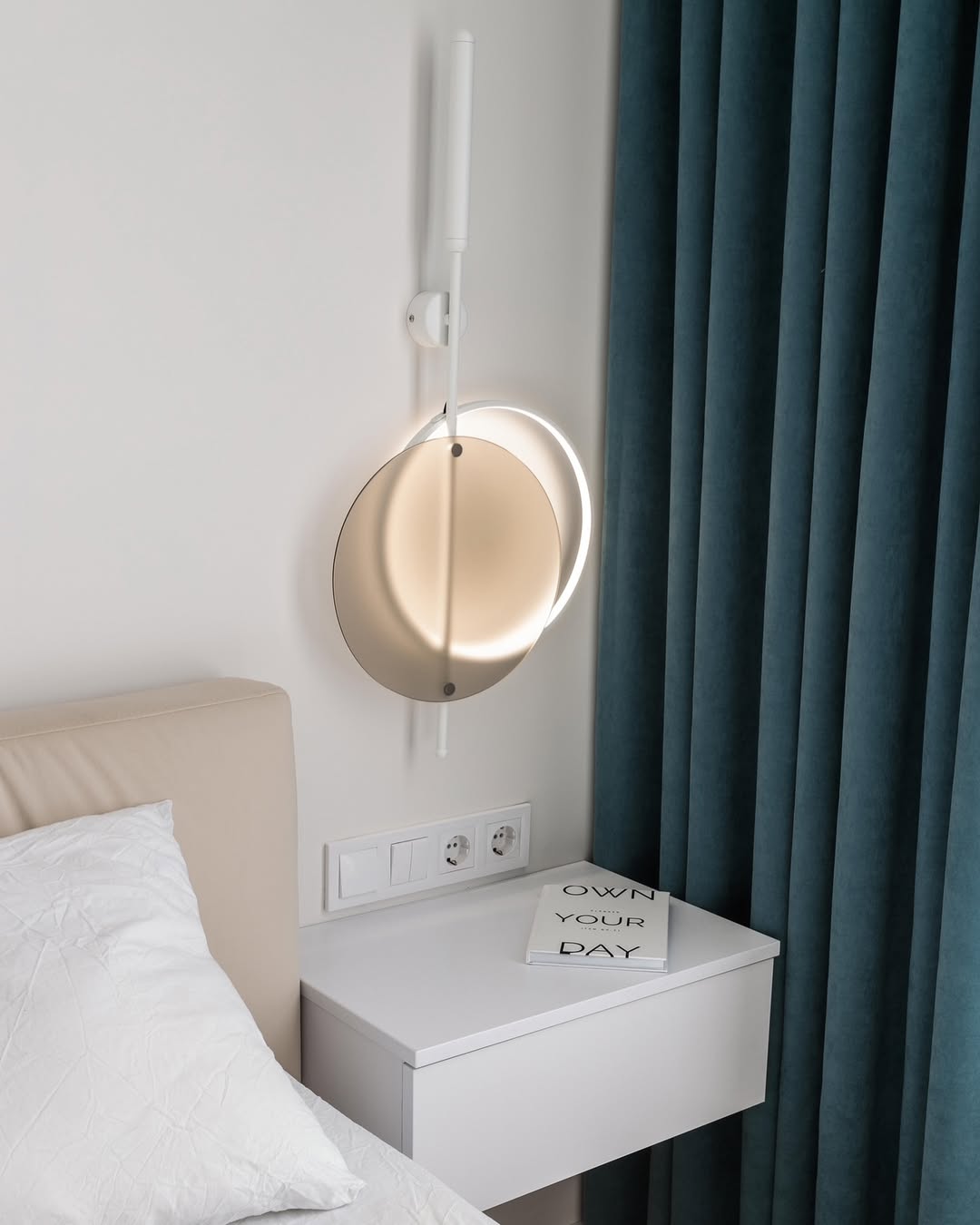 Modern Wall Lamp Mid Glass B